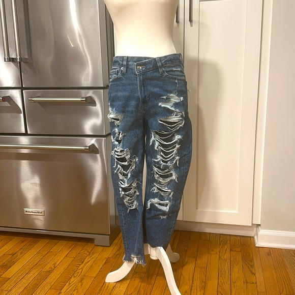 NWT American Eagle Highest Rise Mom Jean - Picture 2 of 13